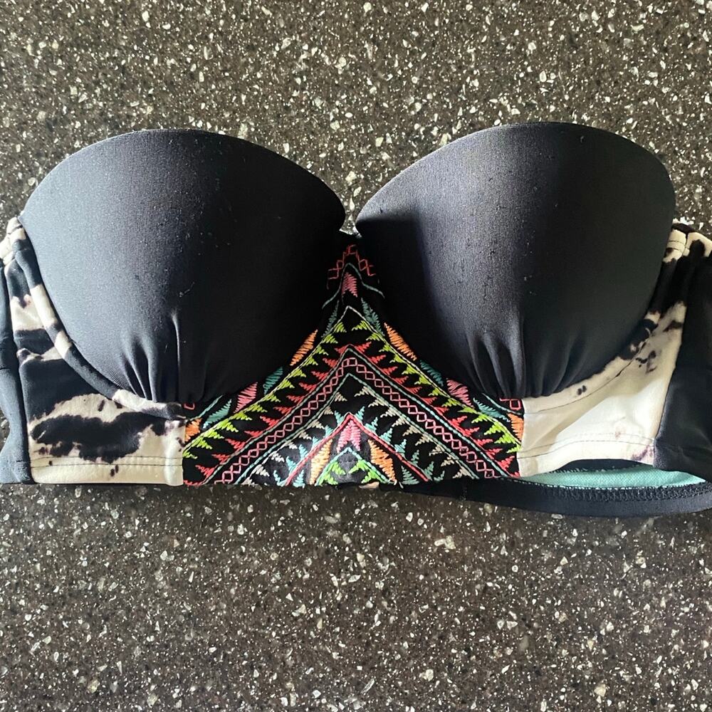 XS Bikini Top by Xhilaration
